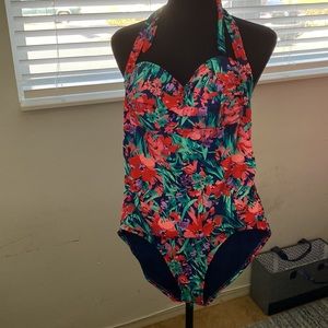 Catalina swim time bathing suit size medium 8 to 10 never worn